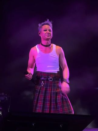 他跟你好吗. #草蜢 #半点心 #音乐分享