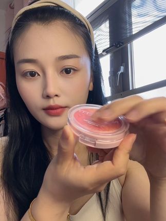 用到一半,想起来这个腮红,安利给姐妹们。超级好用 #美妆好物 #平价彩妆 #美妆种草