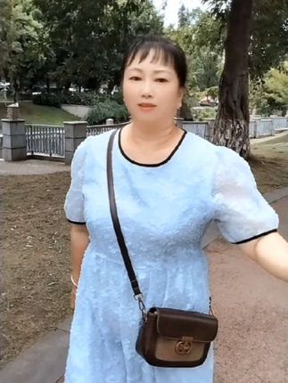 新款中小学生书包男童1-3-6年级#大容量初中双肩背包轻便减负男生