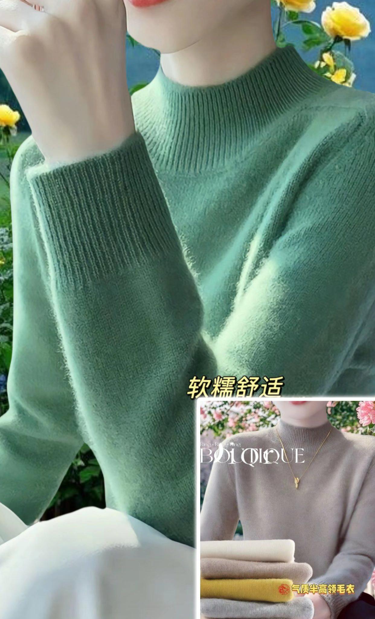 【这个秋冬,让温暖与优雅撞个满怀】🌙 当寒风掠过街角,与其在冷冽中瑟缩,不如用一件100%澳洲美利奴羊毛围巾毛衣,把温柔裹进身体里。半高领设计像恋人的拥抱,轻轻贴合颈部曲线,既挡风又不显臃肿;宽松落肩剪裁藏着小心机,藏住小赘肉的同时,慵懒感直接拉满。 这不是一件普通的毛衣,是2025秋冬的温柔宣言——采用顶级羊毛纤维,细腻如云朵触感,保暖力却堪比羽绒服。无论是搭配牛仔裤的休闲周末,还是裹进大衣的通勤路上,它都能让你在人群中自带柔光滤镜。 亲爱的,你值得被世界温柔以待,更值得先学会温柔待自己。这个冬天,让这件会呼吸的羊毛毛衣,替你说出那句未出口的“我很好”。✨