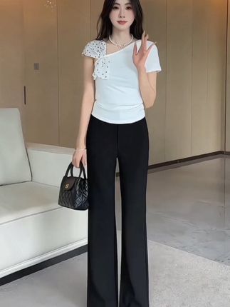 #显高显瘦显腿长 #微喇裤#秋款穿搭 #好物推荐🔥