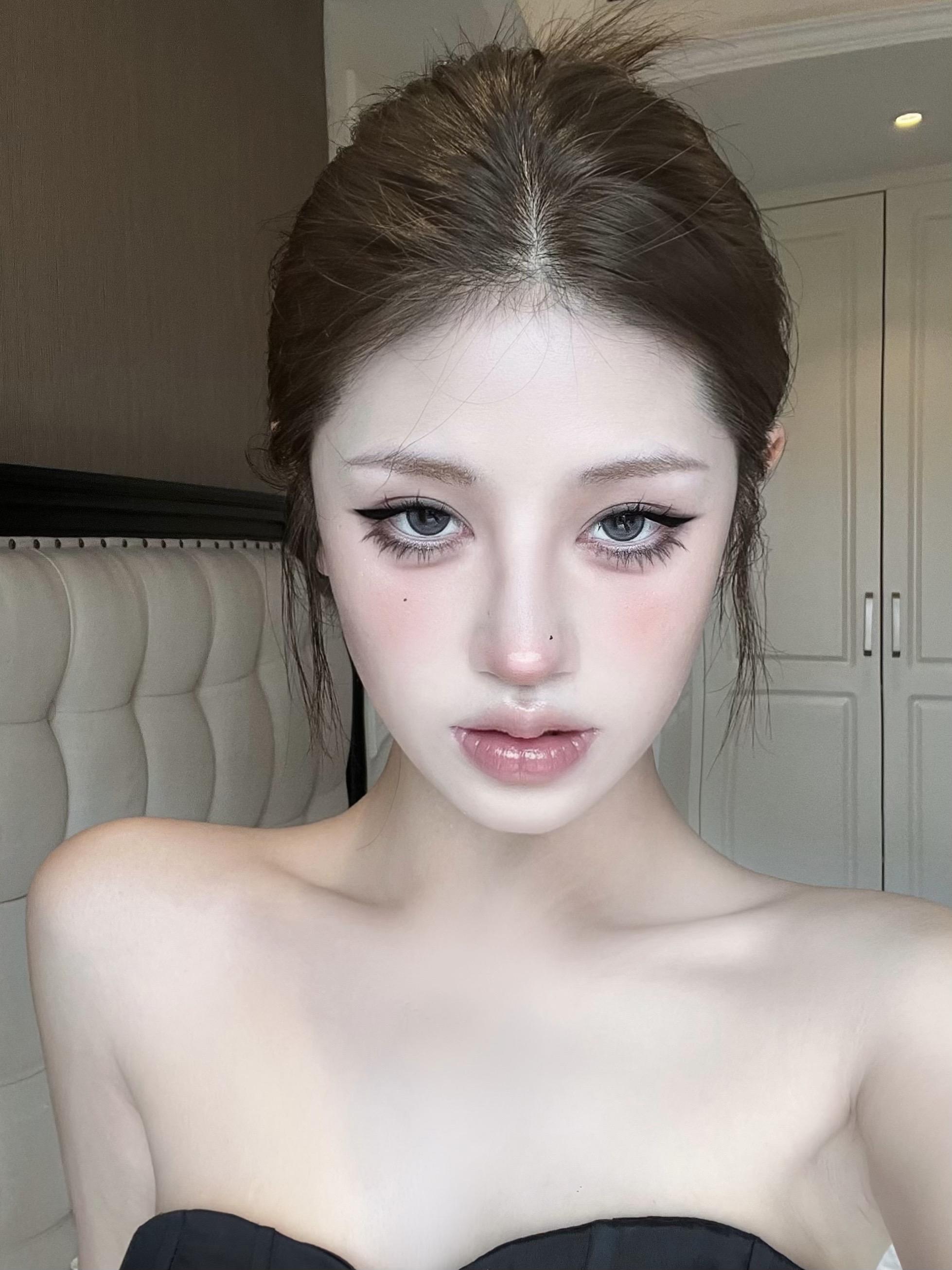 #可糖miu里miu气 #可糖美瞳 #眼珠珠分享 幸福 请降临在我手心