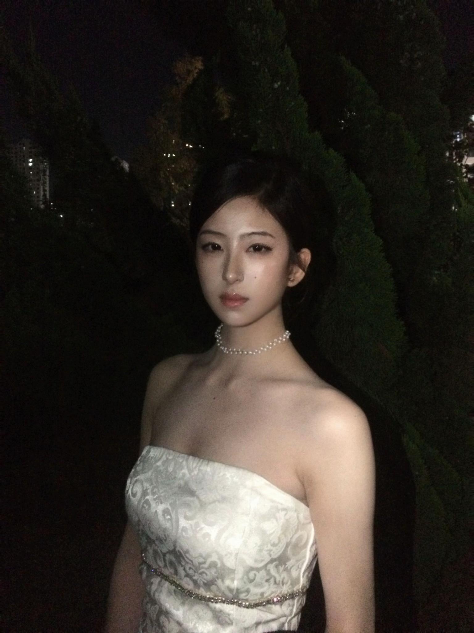 我的ID是江南美人 #闪光灯后置#夜#wlw#清冷感