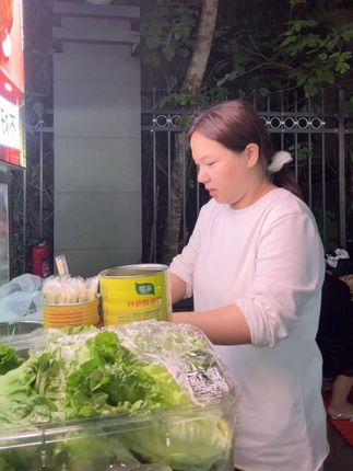 小小爸摆摊快两个月了…时间过的也真快。还以为他会坚持不下来   但两个月了人家没提过一次坚持不下来什么之类的话  真棒棒哒😁 继续加油#vlog日常 #纪录美好生活