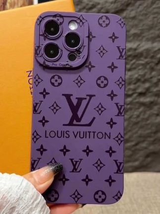 谁懂字母控的快乐!这款潮牌字母手机壳,简约又个性,直接拿捏住时尚感。适配各种机型,全包设计防摔抗造,速速入手,给手机来个大变身!#手机壳#手机壳