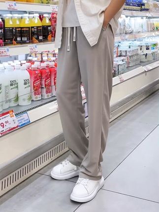 这条冰丝凉感裤,我真想天天焊腿上算了,太舒服太凉快了#面料舒适透气 #夏季穿搭 #清爽一夏 #显高显瘦显腿长 #夏装新款