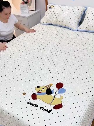 拉夏贝尔加厚#水洗棉毛巾绣床盖#平整防滑#面料柔软舒适