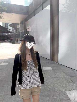 少女白底格纹抹胸吊带女夏设计感小众无袖吊带开衫套装#辣妹穿搭 #夏季穿搭 #穿搭分享 #显瘦搭配 #韩系穿搭