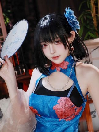 指挥官,喜欢建武旗袍吗? 出镜🧚♀️:@好想吃白米饭啊 #躲进二次元里过夏天 #当二次元照进现实 #碧蓝航线 #建武cos #旗袍
