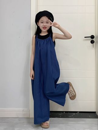 幸福啊怎么不幸福呢,在这个吃糖都不甜的年纪,你却甜甜的出现在我的生活,温暖了我的世界💗,#骗你生女儿 #我的女孩👧🏻 #陪你长大 #女童穿搭 #亲子装