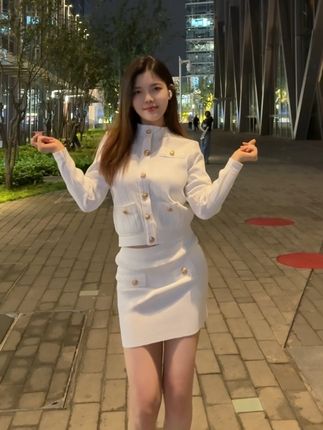 下班后下公司楼下跳一段,希望老板不会刷到🙏 #脆脆摇2