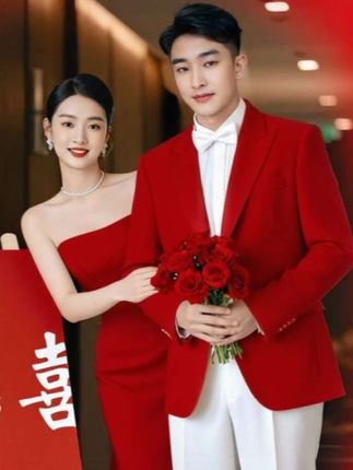 结婚了 本月31日喜结良缘👩❤️👩欢迎各位亲朋好友、粉丝好友的亲临(来见证我们的幸福)✌#结婚了 @DOU+小助手
