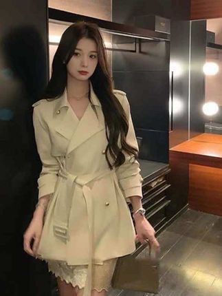 英伦风翻领双排扣收腰系带秋季新款小个子风衣女气质短款外套 #英伦风#短款外套#通勤搭配 #高级感穿搭 #外套穿搭