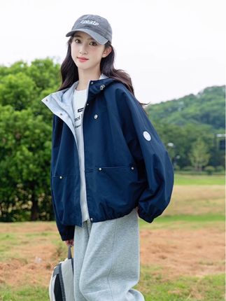 女童秋季时髦外套洋气冲锋衣#今日穿搭 #高品质童装 #每日推荐 #外套穿搭 #大童穿搭
