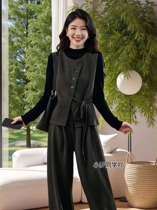 #高级感穿搭 #通勤高级感穿搭#早秋轻熟风三件套#一衣多穿三件套#00td@抖加🔥上热门🔥dou+🔥热点宝