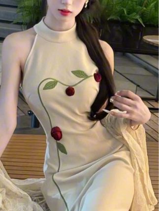 新款立体玫瑰花中式旗袍#气质女人 #穿出高级感 #优雅气质 #旗袍 #女神范