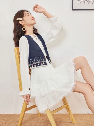 爱依服2025新款秋季民族风宽松版时尚马甲+连衣裙两件套 #时尚穿搭女装 #民族风套裙 #秋季新款 #套裙两件套 #显瘦套裙