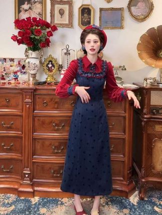 每个女生都喜欢的法式公主裙,撞色拼接真的超级美~巨显瘦~#复古风穿搭 #高端大气 #法式连衣裙 #秋装穿搭 #小众设计
