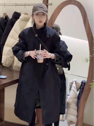 秋季新款时尚百搭翻领中长风衣款宽松显瘦棉服外套#秋冬穿搭 #时尚穿搭 #外套穿搭 #高级穿搭 #极简穿搭 @DOU+小助手