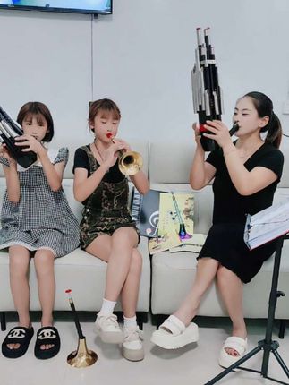 零基础学习唢呐十四簧方笙~不论年龄大小不论男女老少只要喜欢就能学会喔@姐妹演艺