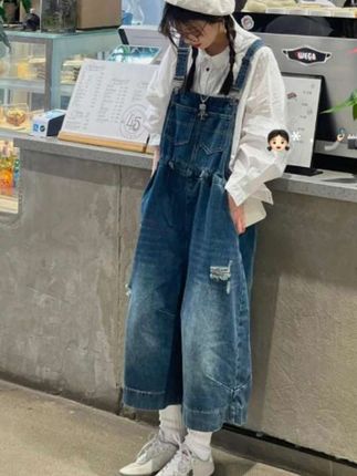 蓝色背带裤女夏季新款欧货工装八分阔腿裤宽松休闲牛仔连体裤#辣妹穿搭 #穿搭分享 #夏天穿搭 #好物推荐🔥 #爆款热卖中 @DOU+小助手 @DOU+好生意 @DOU+上热门 @抖音小助手