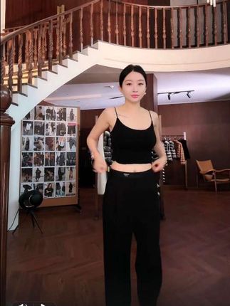 杨圣坤2025新品羊驼绒澳毛混纺腰头字母宽松通勤休闲裤#高级感穿搭 #休闲裤穿搭女 #杨圣坤爆款裤子分享
