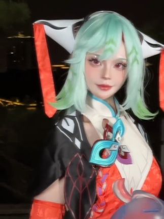 小石奶凶(吃播貂蝉)