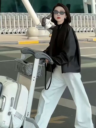 2025年春秋新款高级感黑色复古外套女宽松休闲阔腿裤气质两件套潮 #高级感穿搭 #通勤搭配 #早秋贵气感穿搭 #早秋高智感职场穿搭 #早秋秀场抄作业告别路人感