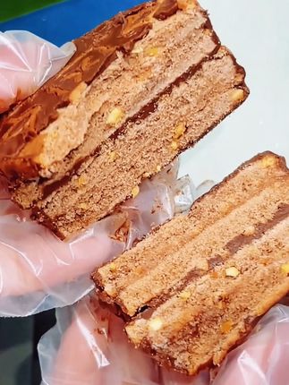 俄罗斯进口饼干竟然降成这样了,就算今天啥都不卖,我也必须给大家安排上这款原装正品的俄罗斯饼干#巧克力 #面包 #小零食