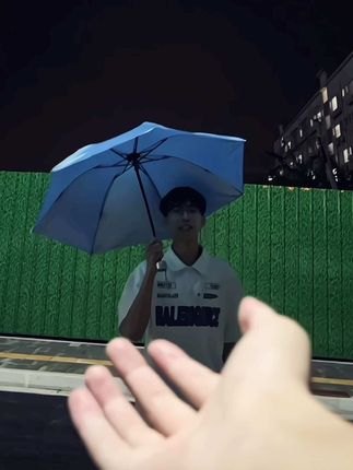 你知道我的心一直都在原地为你等候 #又到了听罗生门的季节 #氛围感