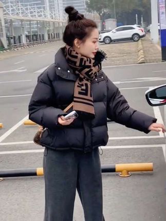 冬季休闲韩版立领羽绒服宽松白色面包服短款外套#冬季穿搭 #高级感穿搭 #时尚休闲百搭 #时髦精的ootd #外套