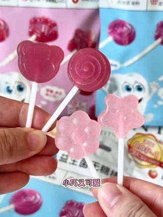 小朋友爱吃糖是天性,妈妈们选对就好。#乖孩子益生菌棒棒糖 #乖孩子益生菌无糖棒棒糖 #益生菌棒棒糖 #宝妈分享