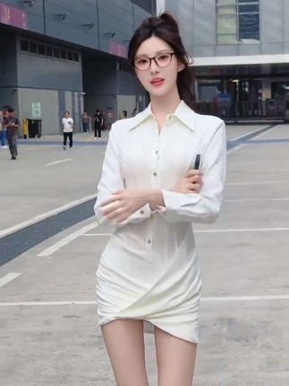 #ootd穿搭 #辣妹穿搭 #纯欲天花板 #好身材好气质 #女人味 @DOU+上热门