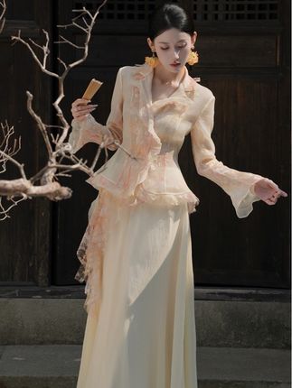 仙女穿搭,别犹豫,这样的国风美衣错过可就难再遇。#国风服饰种草#东方美学穿搭#新中式日常穿搭#仙女必备 #穿搭