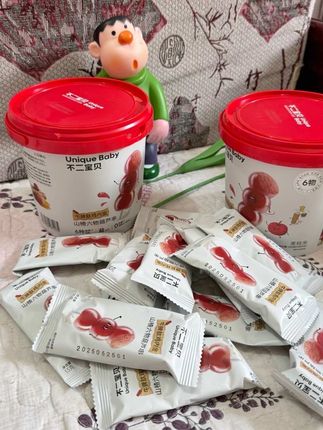这才是可以放心给孩子吃的糖葫芦,酸酸甜甜的超好吃! 配料表很干净,没有乱七八糟的添加,软糯酸甜大人都忍不住想吃!#母婴好物 #好吃到停不下来