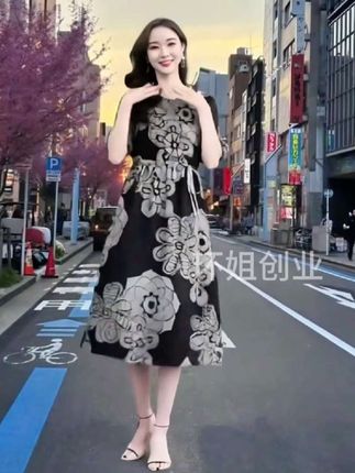 #环姐的橱窗#新款奢华时尚印花连衣裙夏季#宽松显瘦减龄洋气长裙@DOU+小助手