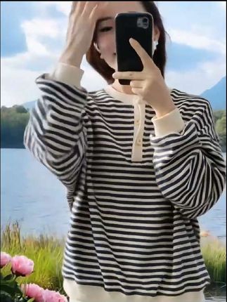 棉质条纹卫衣外套女春秋季新款宽松显瘦减龄小众设计感套头上衣女#大码女装 #高级感穿搭 #初秋穿搭 #遮肉显瘦 #无限回购的宝藏单品