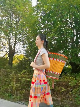 背篓纯手工编织 背篓装的不只是🥦还有人间美好 #我的农村生活 #原创作品 #手工 #原创作品 #纪录美好生活