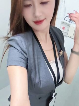一生很短,好好爱自己#自拍 #时间改变了容颜经历改变了心态 #明天会更好 #自拍🤳🏻