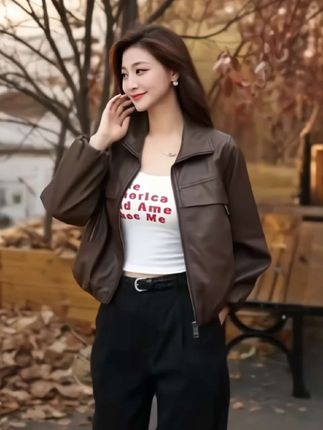 #休闲皮衣 #短款上衣 #洋气减龄 #时尚穿搭 #一周穿搭不重样