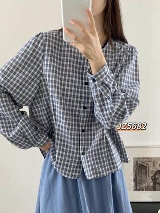 5682韩系简约格子衬衫女2025秋季新款宽松休闲百搭圆领上衣潮衬衣#穿搭分享 #女装穿搭 #高级穿搭 #简约穿搭 #新款穿搭