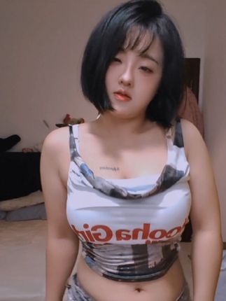 忍住不看#小肚腩 #卡点舞 #甜妹