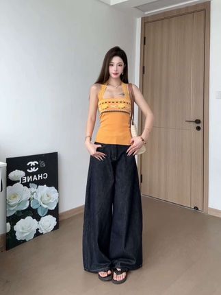 #夏季穿搭 #ins服装潮流女 #ins服装潮流女 #吊带背心 #背心穿搭