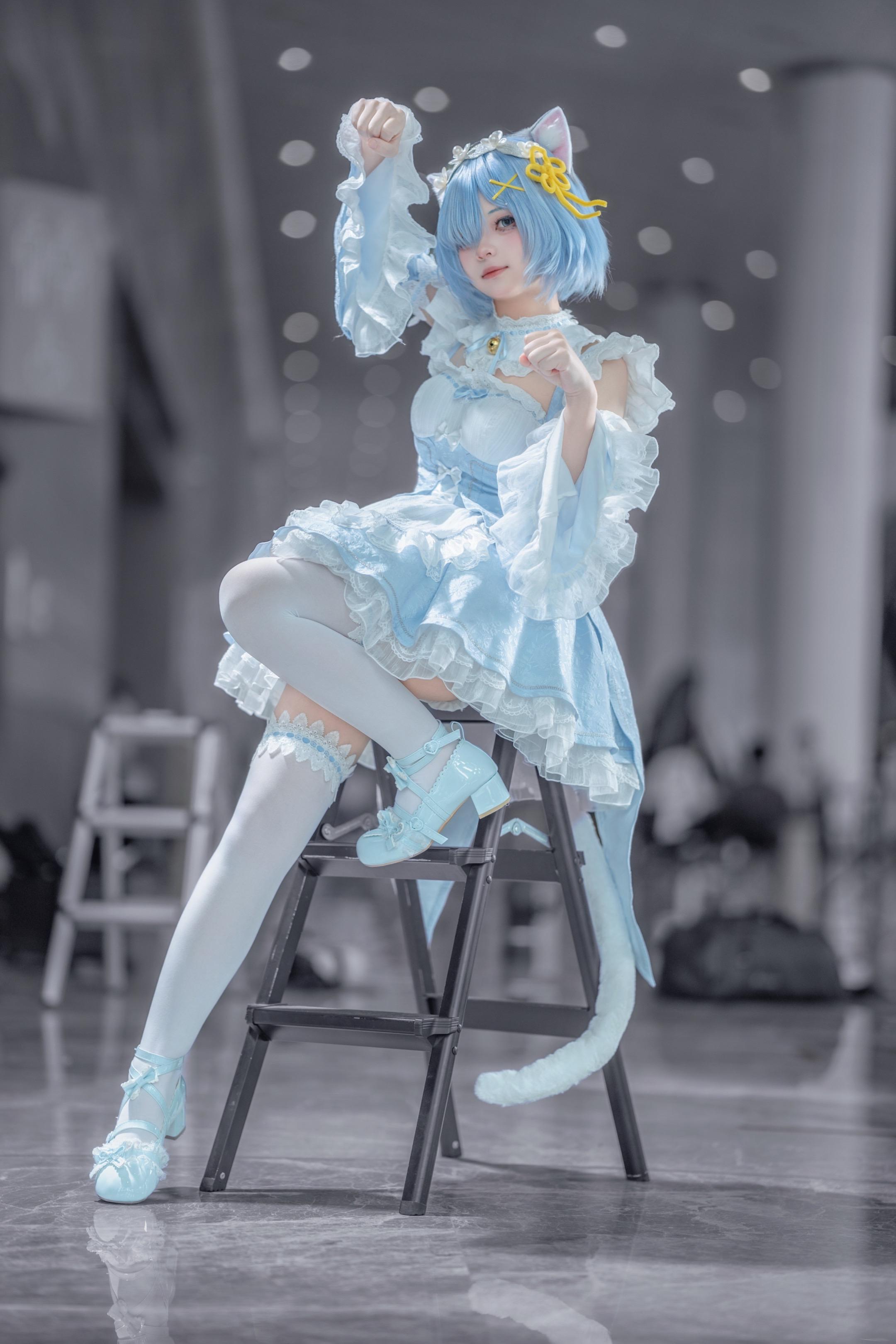 如果真爱有颜色那一定是____!#从零开始的异世界生活 #蕾姆 #小猫 #cos