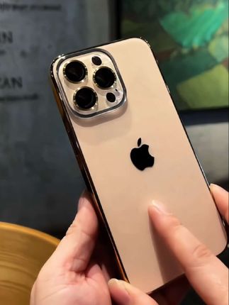 今日分享一款个性又高级iPhone手机壳,就这么一卡一扣,高级感蹭一下就来了!它自带镜头保护膜,全包围边框防摔耐磨,多种机型颜色可选,简约大气时尚百搭,高级感拉满真的是太帅了#苹果手机壳 #手机壳 #手机保护壳 #数码科技 #好产品分享