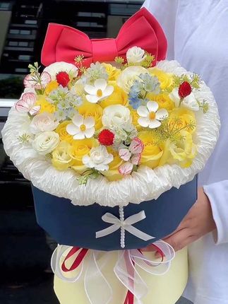 白雪公主黄玫瑰花束鲜花订购小时达的同城速配送上门生日附近团购#白雪公主花束 #白雪公主花 #玫瑰花束 #黄玫瑰 #黄玫瑰混搭花束