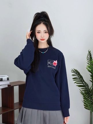 甜酷风必备!个性刺绣卫衣炸街指南#今日穿搭 #敖瑞鹏 #卫衣