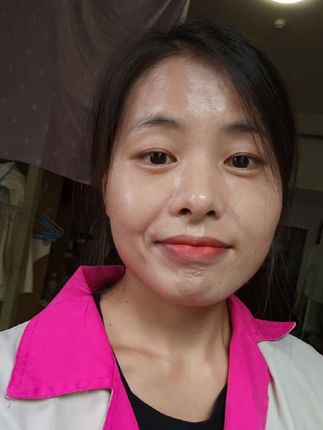 90后步入中年的我,跌跌撞撞奔四十了,一路走来,我的行囊里装满了酸甜苦辣,生活带走了我千变万化的模样,我給自己留下了多愁善感的性格