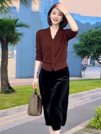 #时尚百搭款针织小开衫#显瘦显高显气质#穿出自信穿出美丽#谁穿谁好看