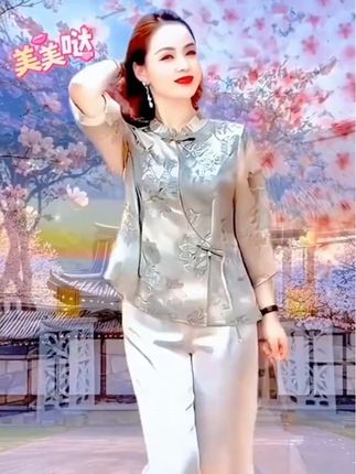中年妈妈装新中式国风套装新款洋气上衣服中老年女装两件套#新中式国风套装 #洋气妈妈装 #妈妈装 新款洋气上衣裤子#两件套 #简单大方时尚款